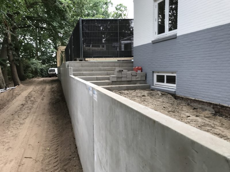 Berichtgeving in De Gelderlander inzake bouw keerwanden Kinderdcentrum Elfenbosch/Jacobiberg Berichtgeving in De Gelderlander inzake bouw keerwanden Kinderdcentrum Elfenbosch/Jacobiberg