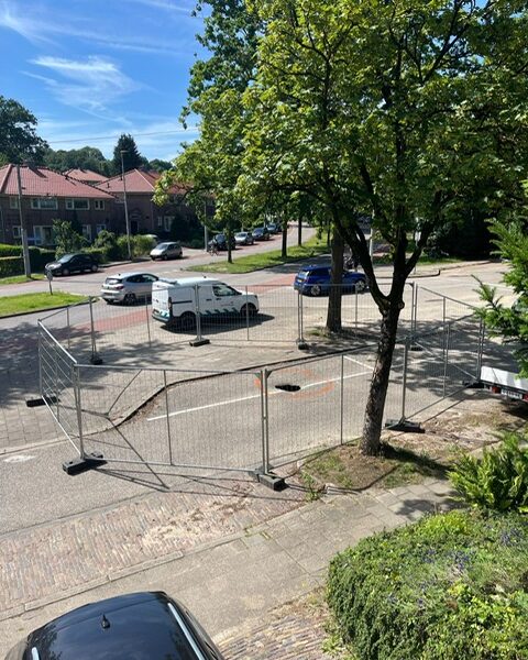 Opnieuw zinkgat op de Hommelseweg Opnieuw zinkgat op de Hommelseweg